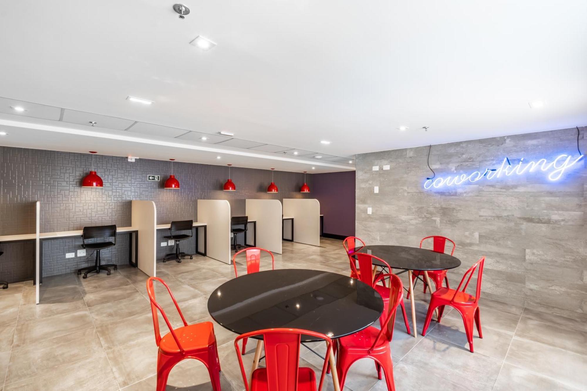 All You Need Curitiba Ngoại thất bức ảnh